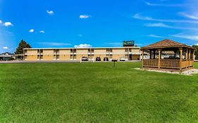 Quality Inn & Suites Plattsburgh